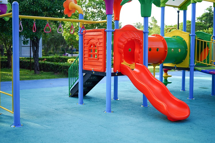 Using HDPE Sheets for Kid’s Playground Equipment