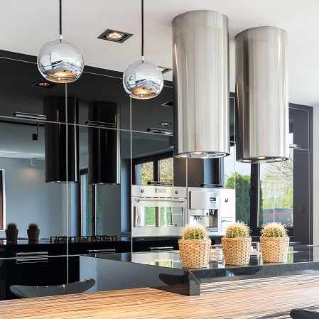 Advantages of Mirrored Acrylic in Kitchens and Bathrooms